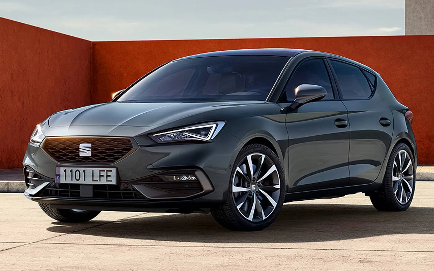 Seat-Leon-Facelift-3569-3229x2423-60741a613ed838f8