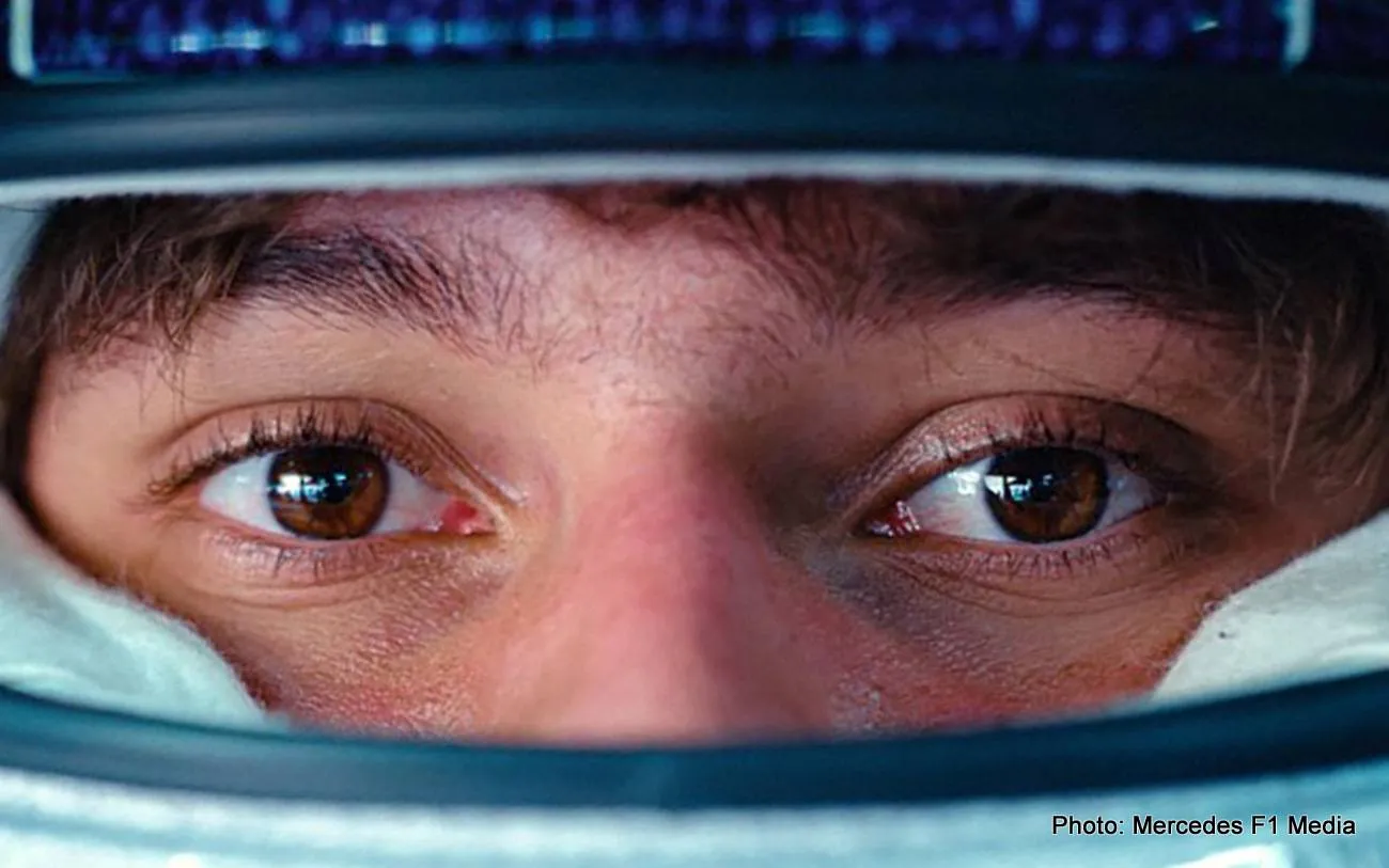 kimi antonelli helmet close-up eyes