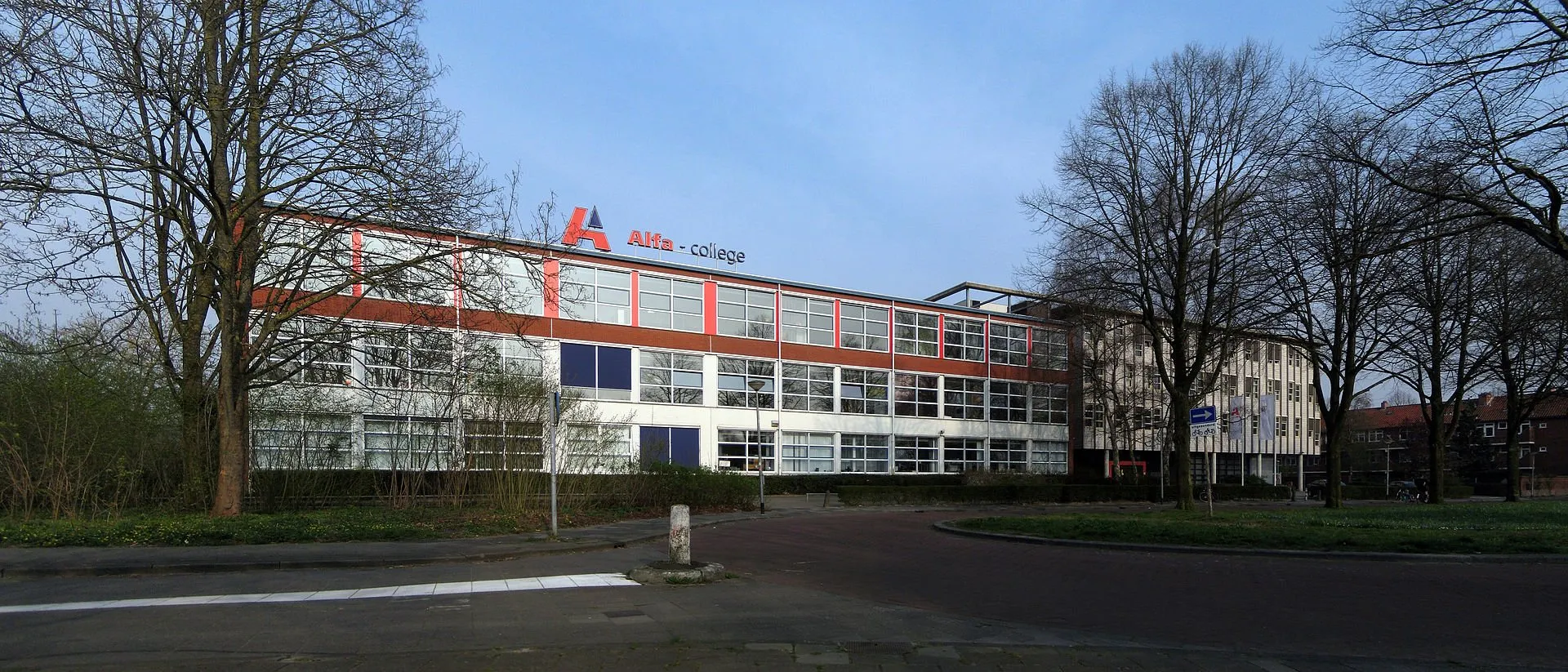 alfa college admiraal de ruyterlaan groningen nl cc by sa 30 wikipedia commons wutsje