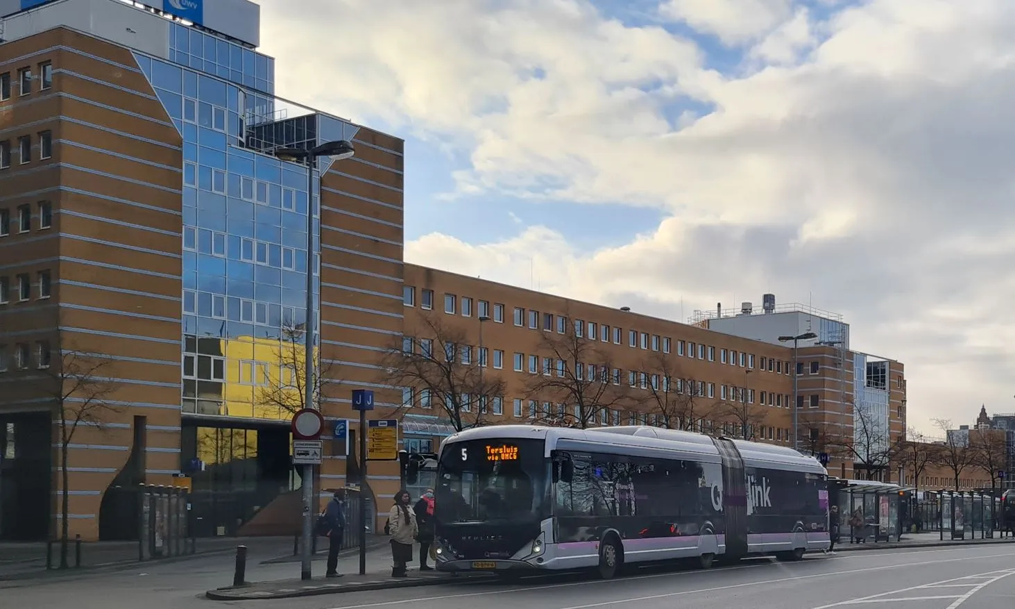 busstation bus station