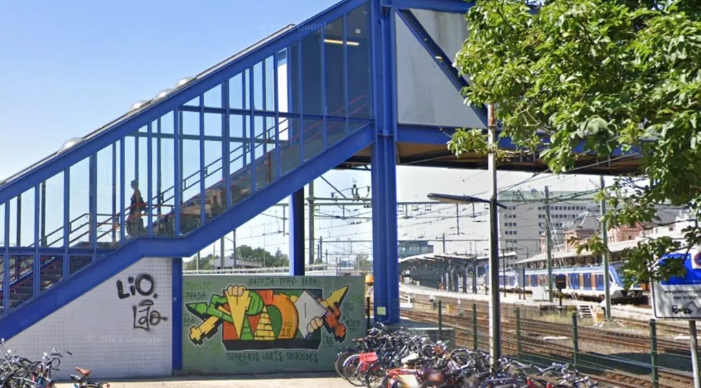 oude blauwe brug kant viaductstraat spoor hoofdstation