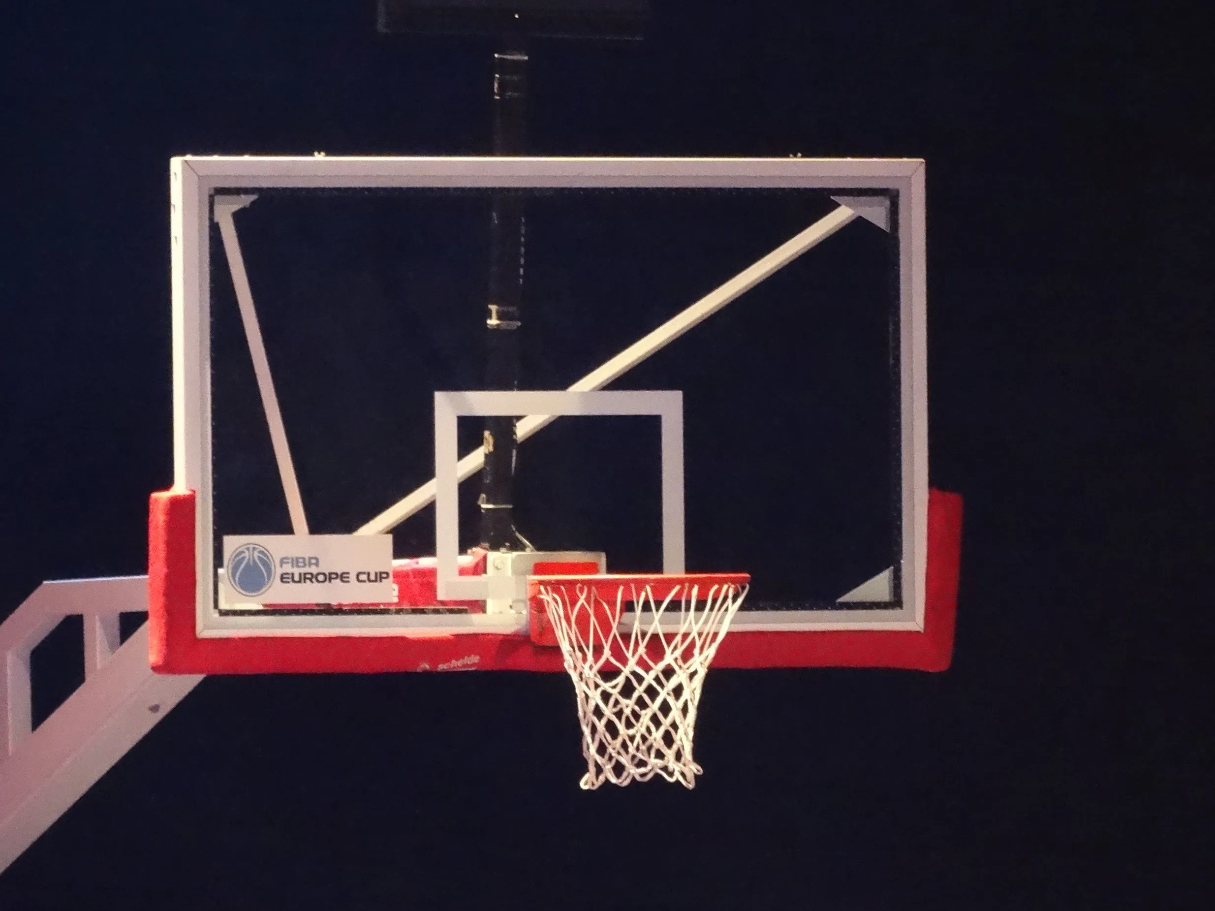 dsc00895 2 basket donar eigen foto