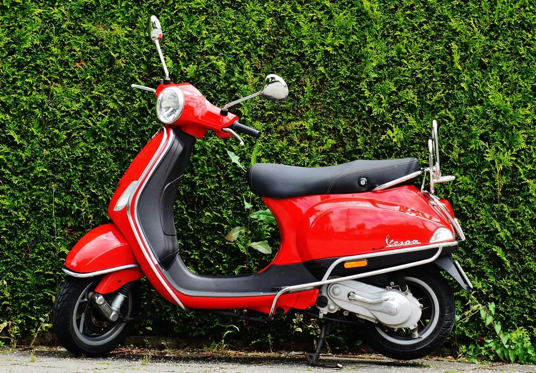 vespa roller motor scooter cult 159192