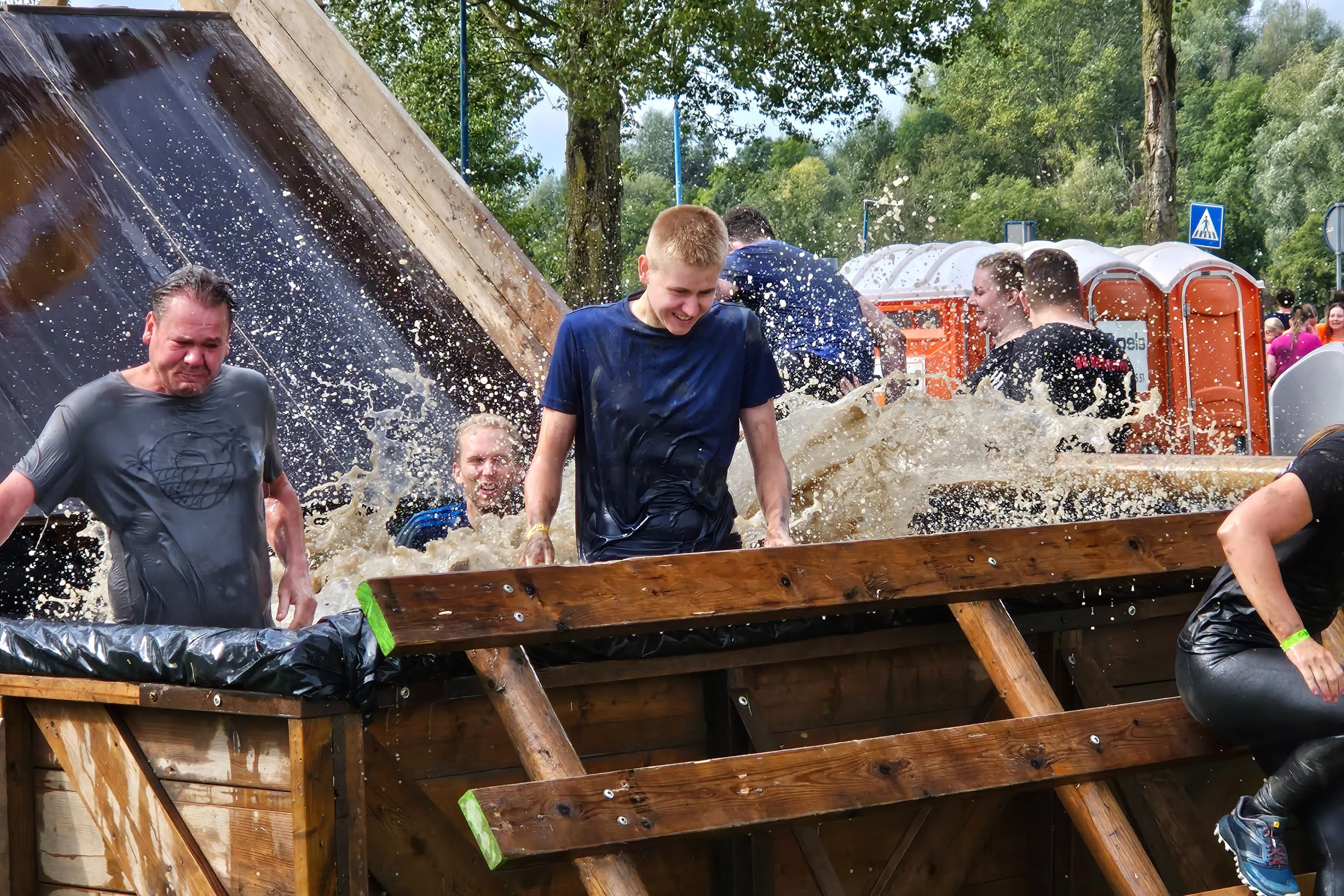In Beeld: Geslaagde 10e jubileumeditie van KardingeRun voor Bikkels