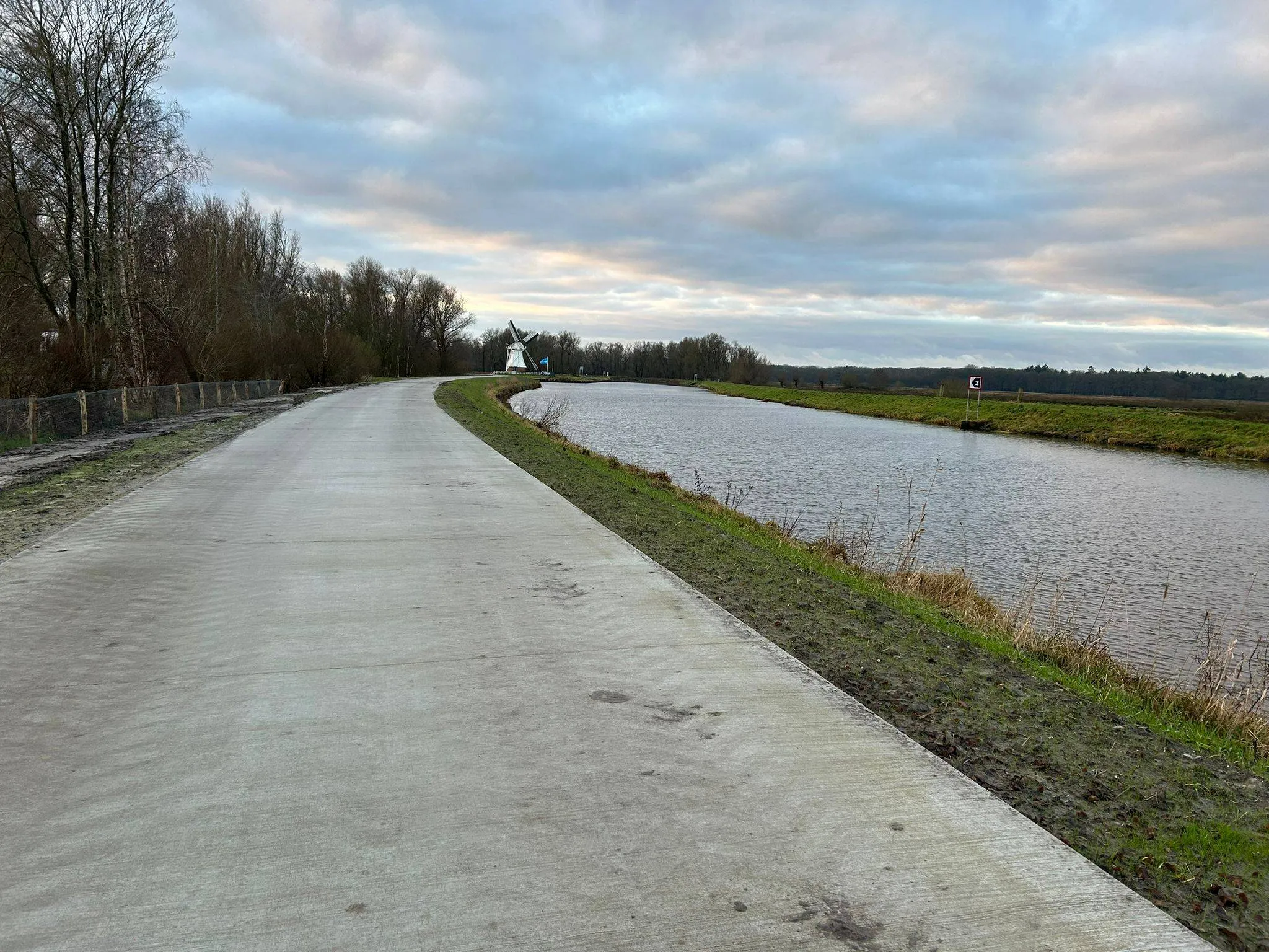 Deel Doorfietsroute Assen - Groningen tussen Meerwegbrug en de Witte Molen klaar
