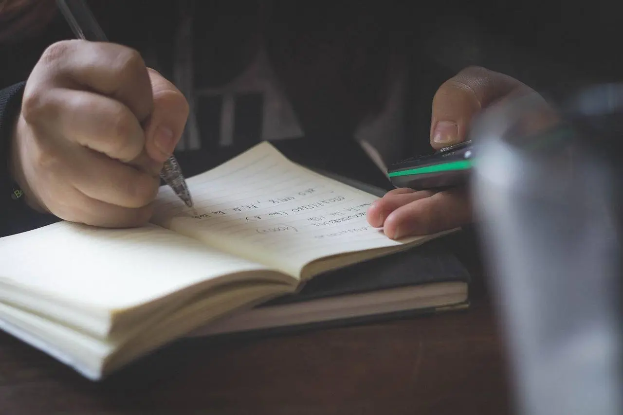pexels-notebook-2178656_1280