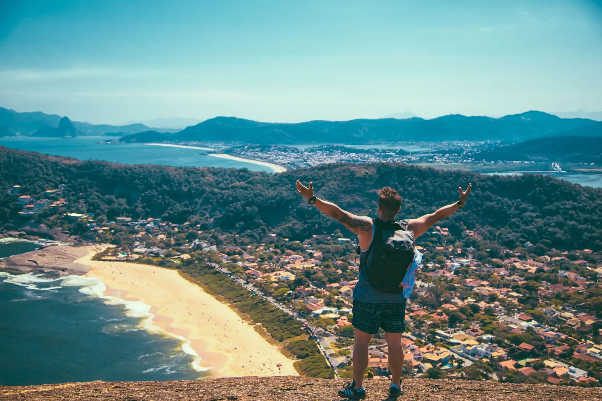 edgar chaparro 7HDi EkG11I unsplash