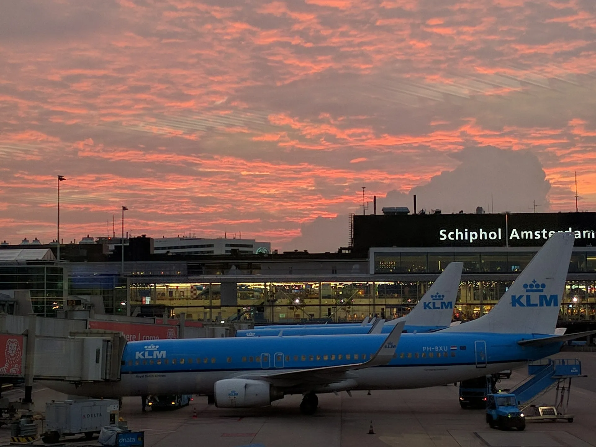 schiphol 1739975 1920