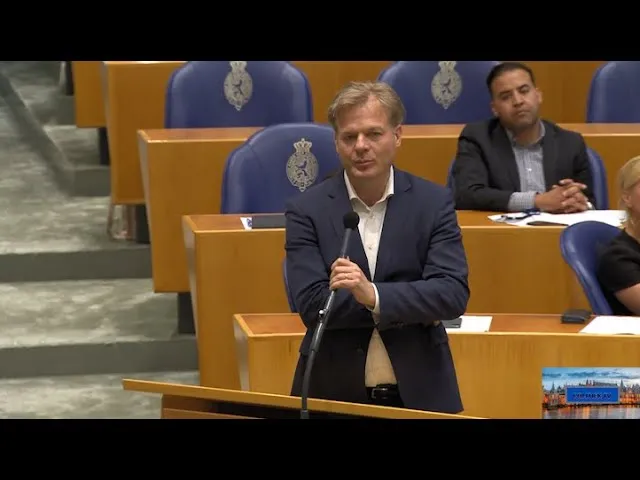 VIDEO: Omtzigt wordt woest als meerderheid debat over corona enquete weigert: "Ik ben hier stomverbaasd over!"