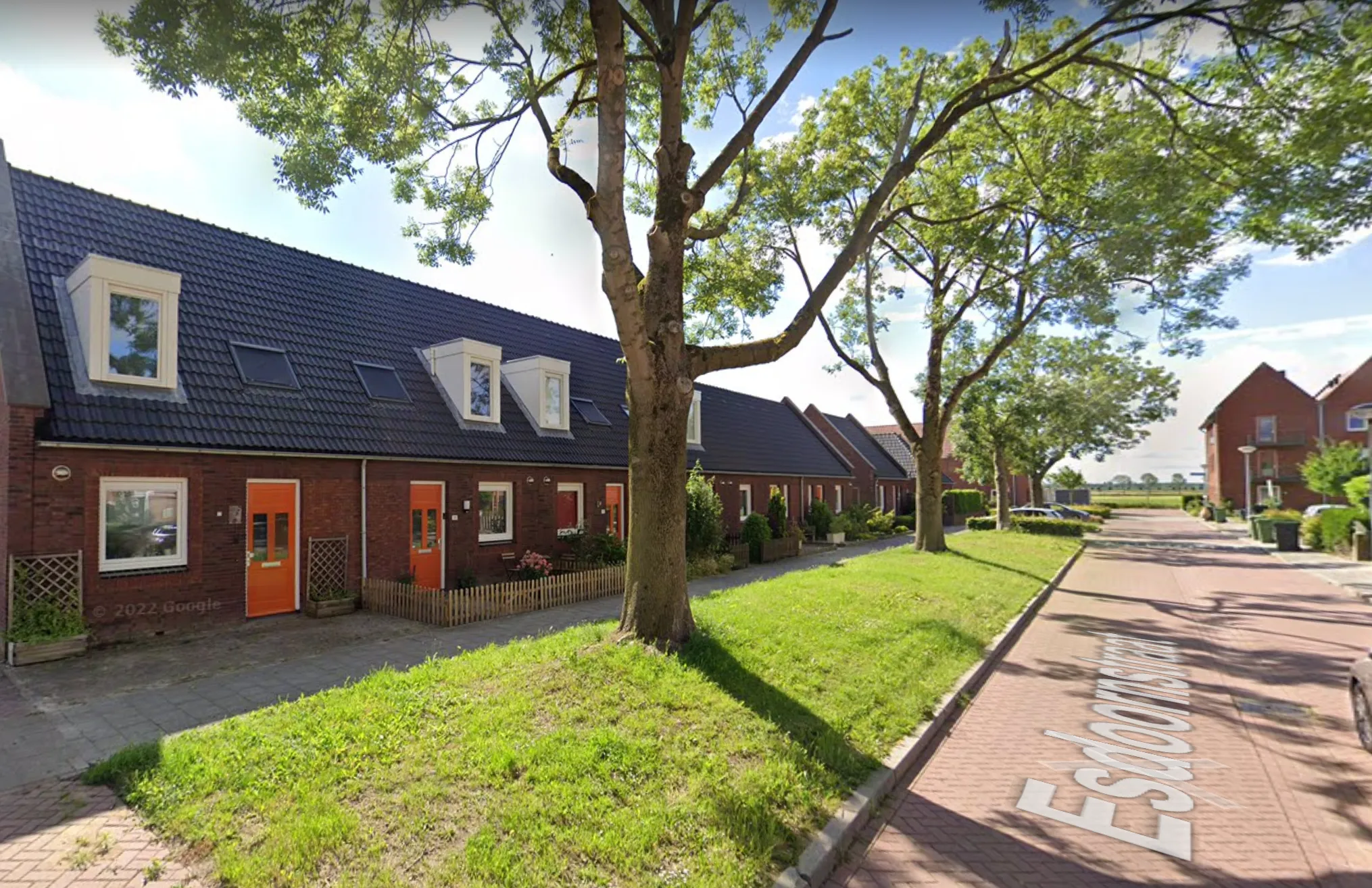 Overleden persoon aangetroffen in woning, politie doet onderzoek naar omstandigheden