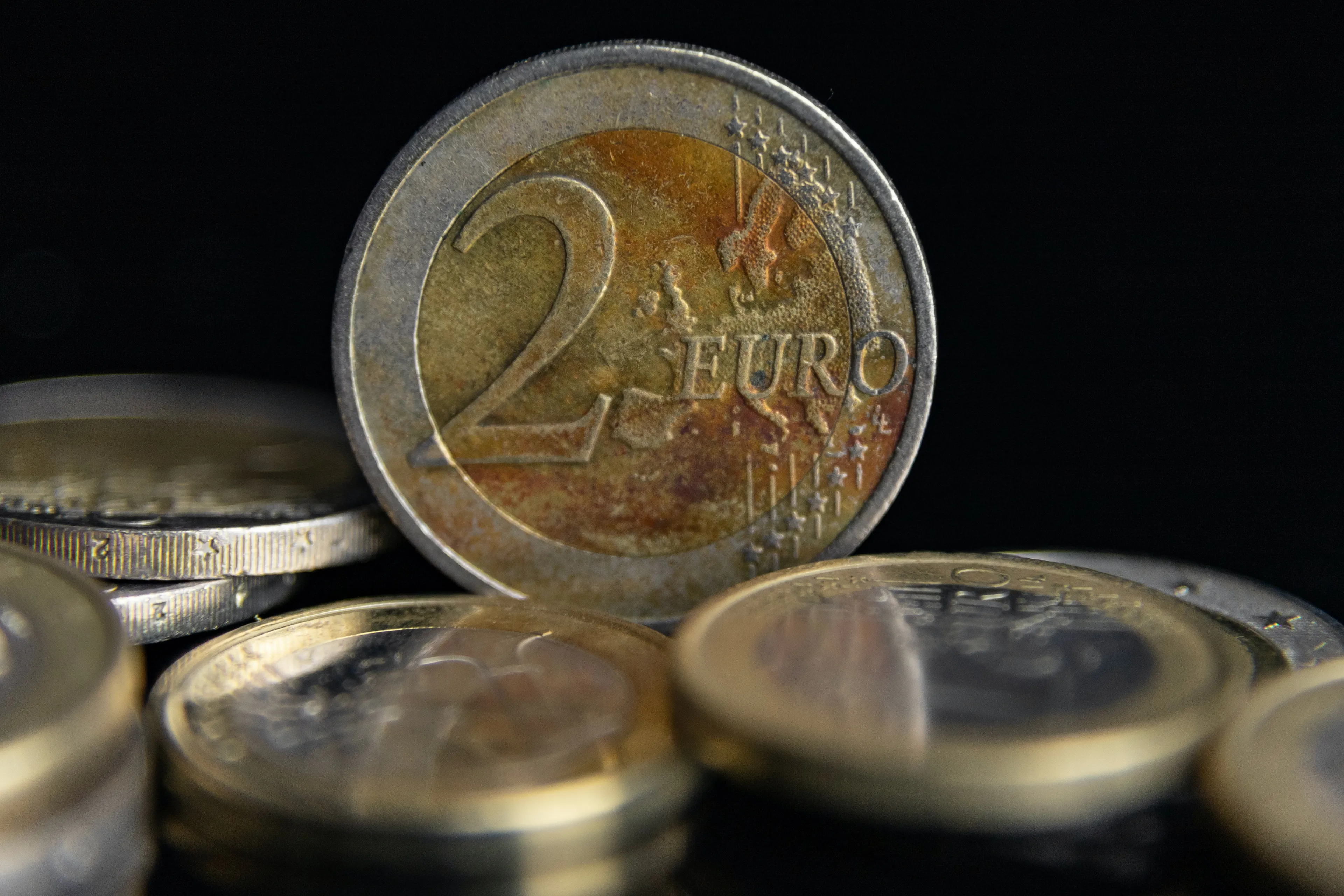 Heb je deze 2 euro munten in je portemonnee?  Kunnen honderdduizenden euro’s opleveren