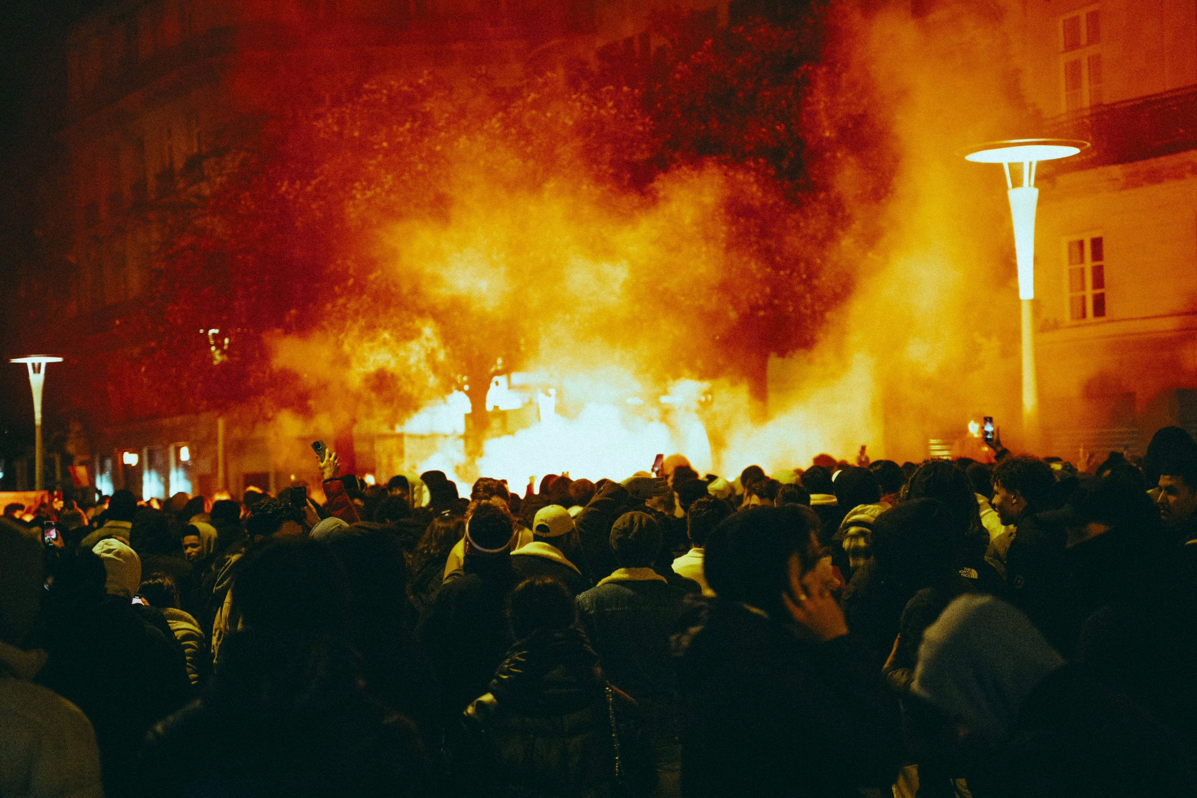 tom caillarec e7et htz8fe unsplash