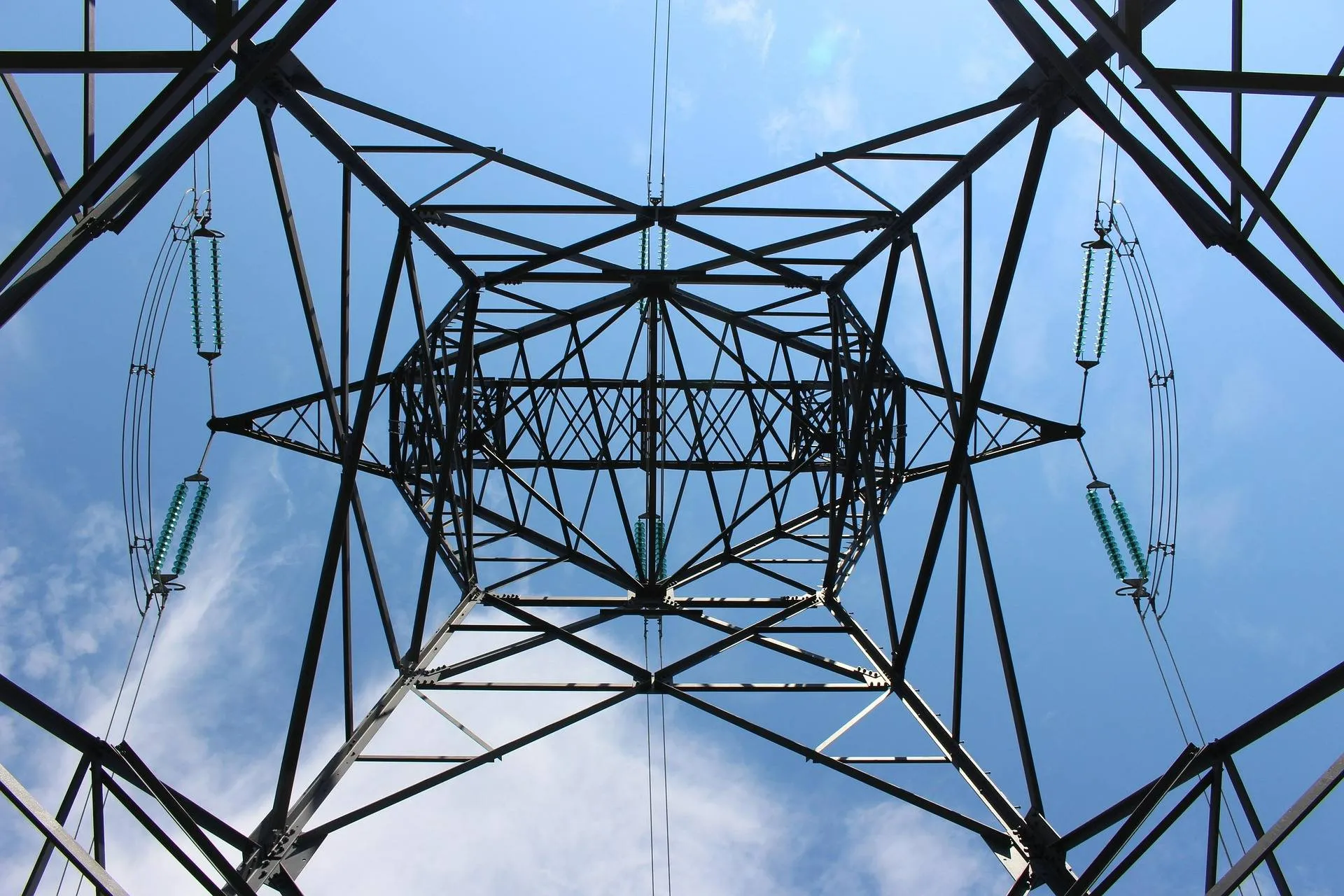 electricity-4521345_1920