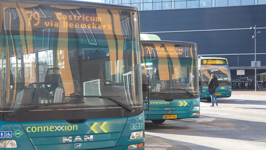 5i5a1056 busstaking 915x518