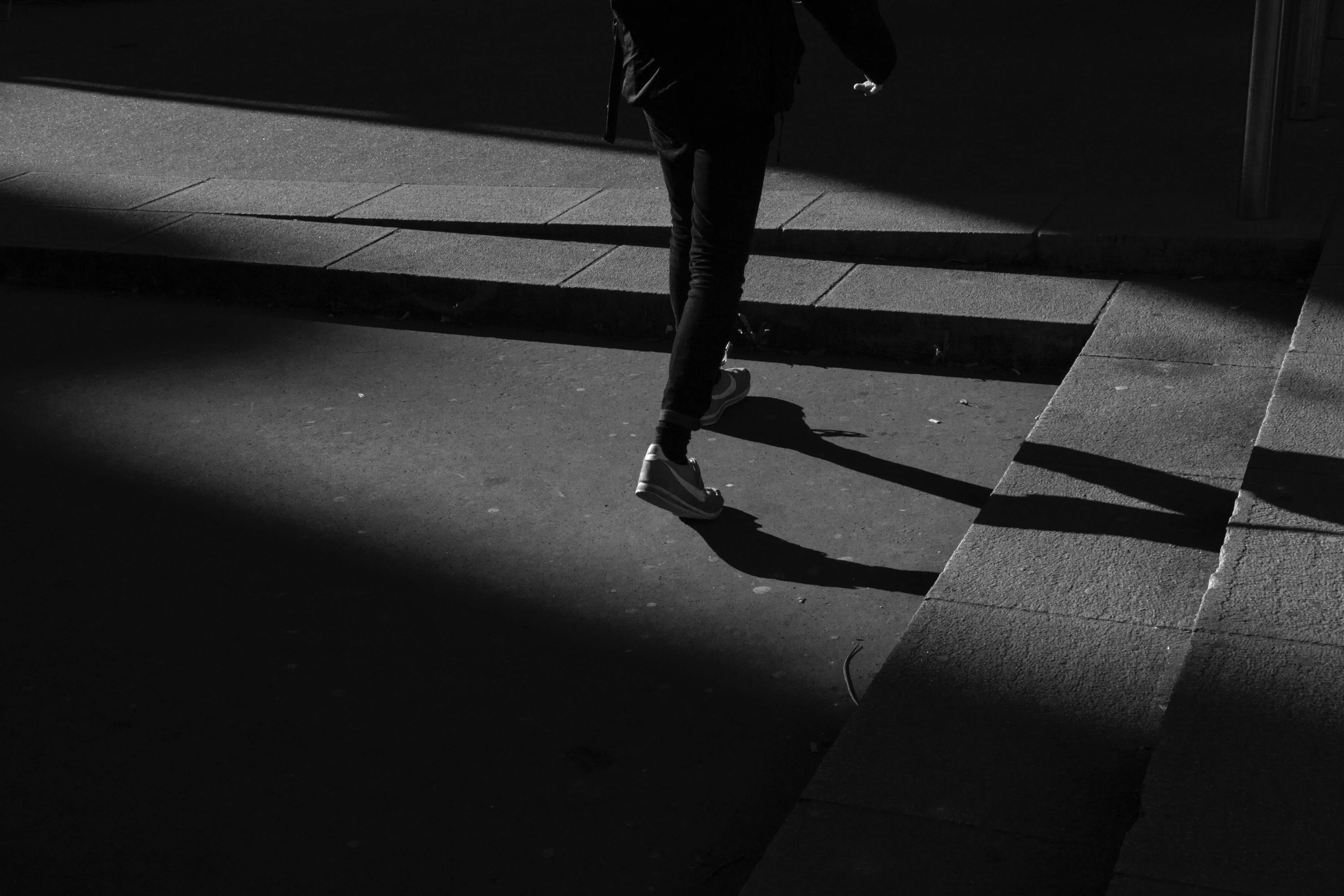 stocksnap-black-and-white-2559535