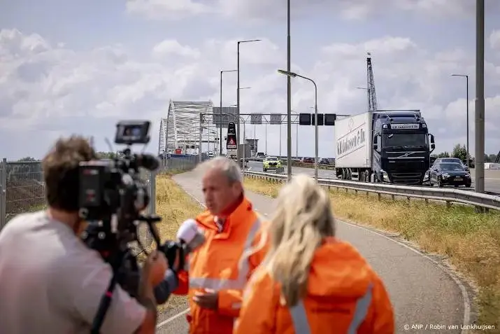 merwedebrug-minder-vrachtverkeer