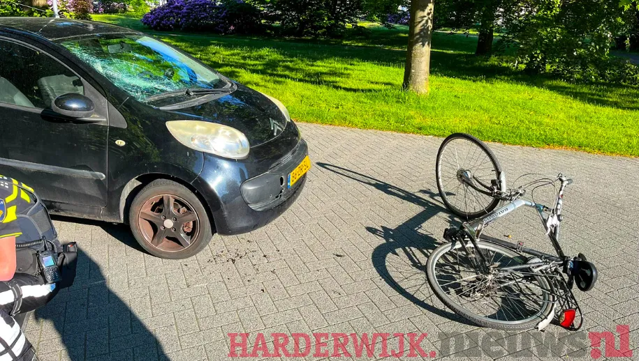 Ongeluk tussen fietser en auto dinsdagochtend