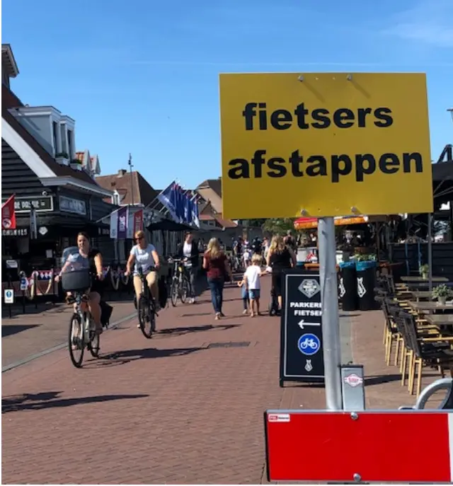Fietsers en fietsen weren van Boulevard om drukte te blijven beheersen