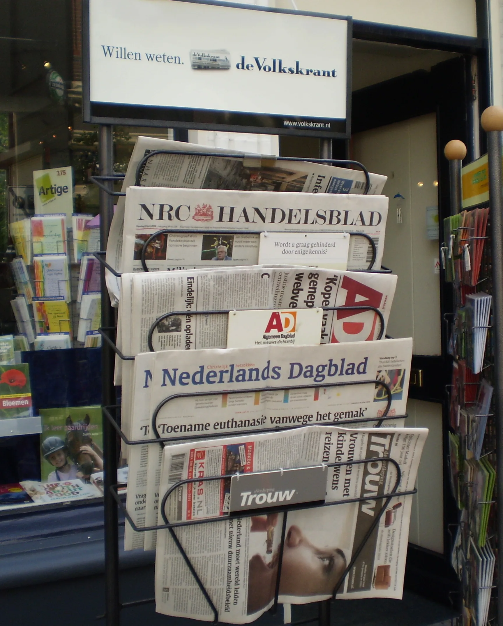 kranten bezorgen persgroep wikimedia publiek domein