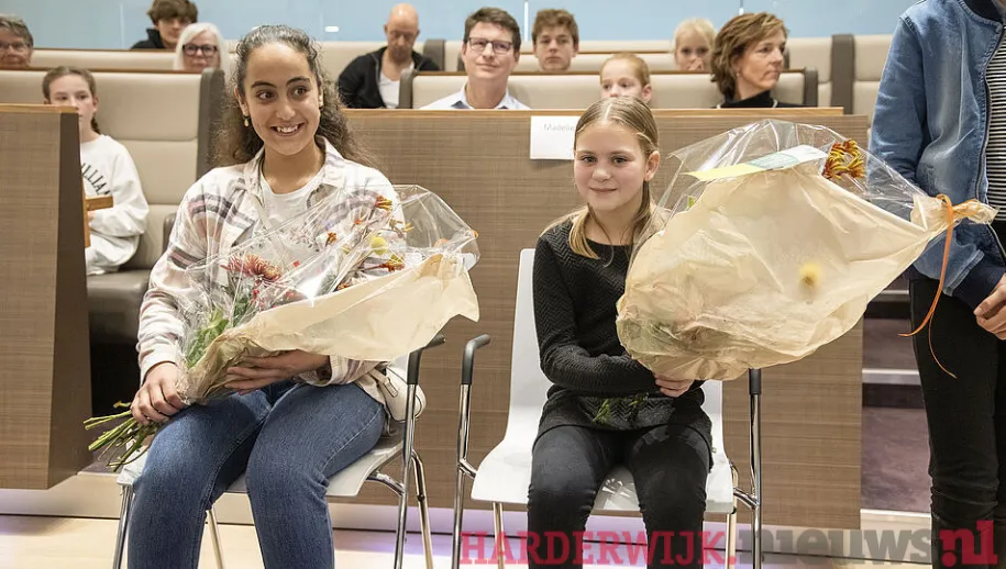 Het nieuwe kindercollege in Harderwijk is donderdagavond geïnstalleerd