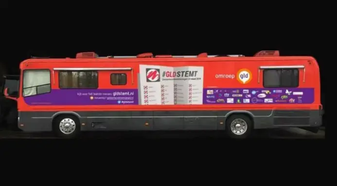 Verkiezingsbus Omroep Gelderland aanstaande zaterdag bij de weekmarkt