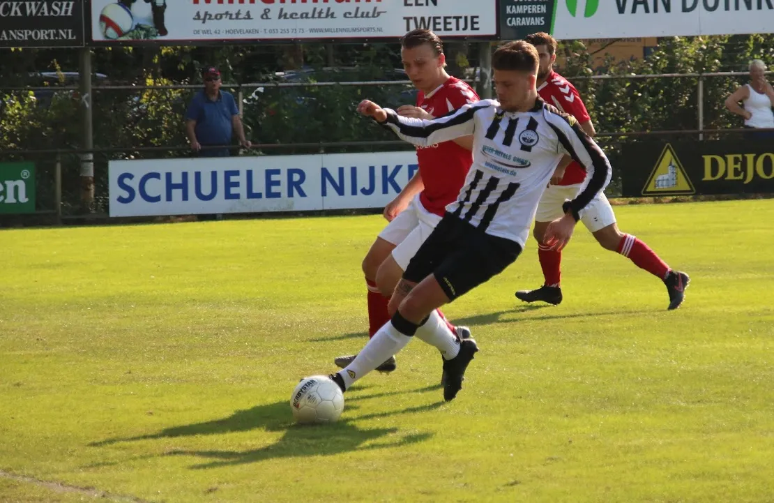 zwart wit hoevelaken actie fred loo mieke houtman