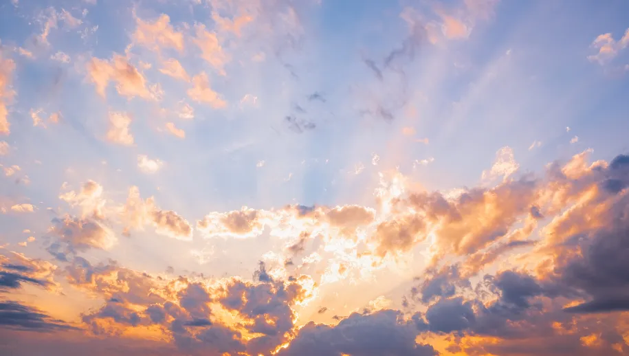 Weerbericht Nederland: Verspreid enkele buien, daarna zon