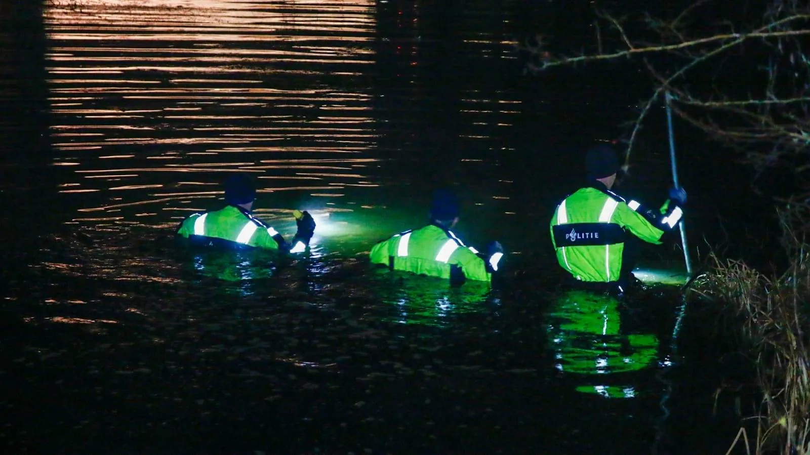 8BC6C235-2DEB-4A1F-9B0F-E8121AC2F436