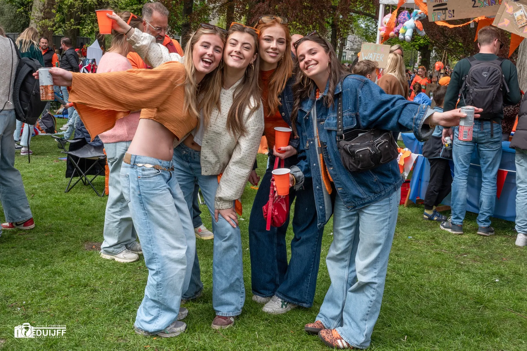ART 4 jonge dames