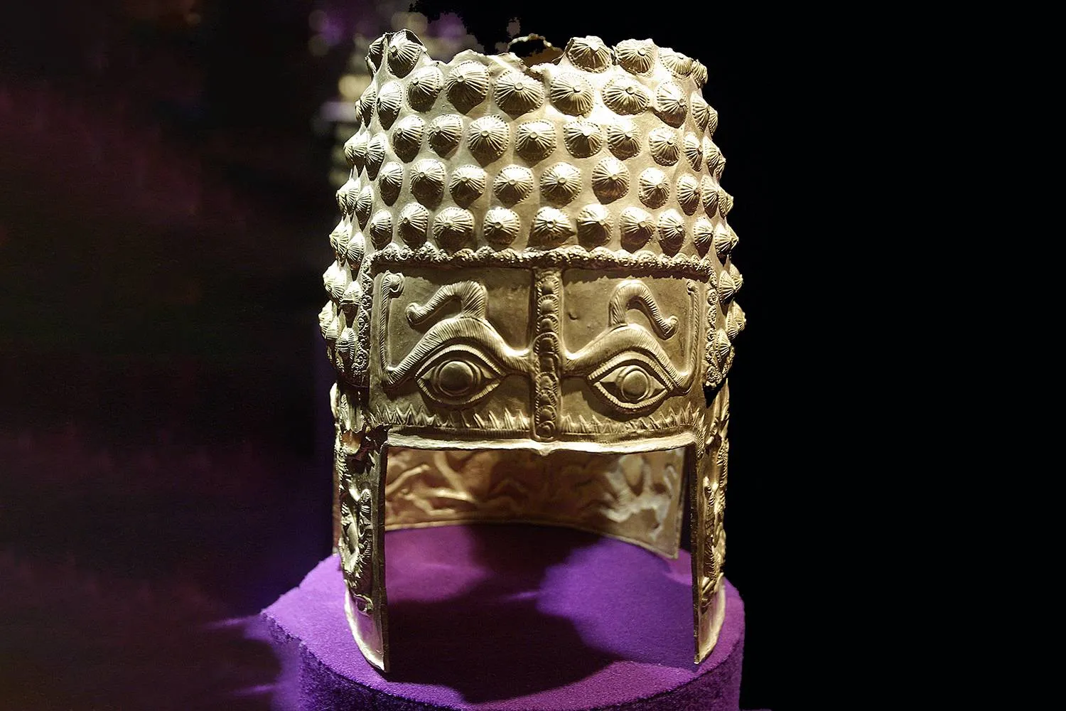 de gouden helm van cotofenesti wiki