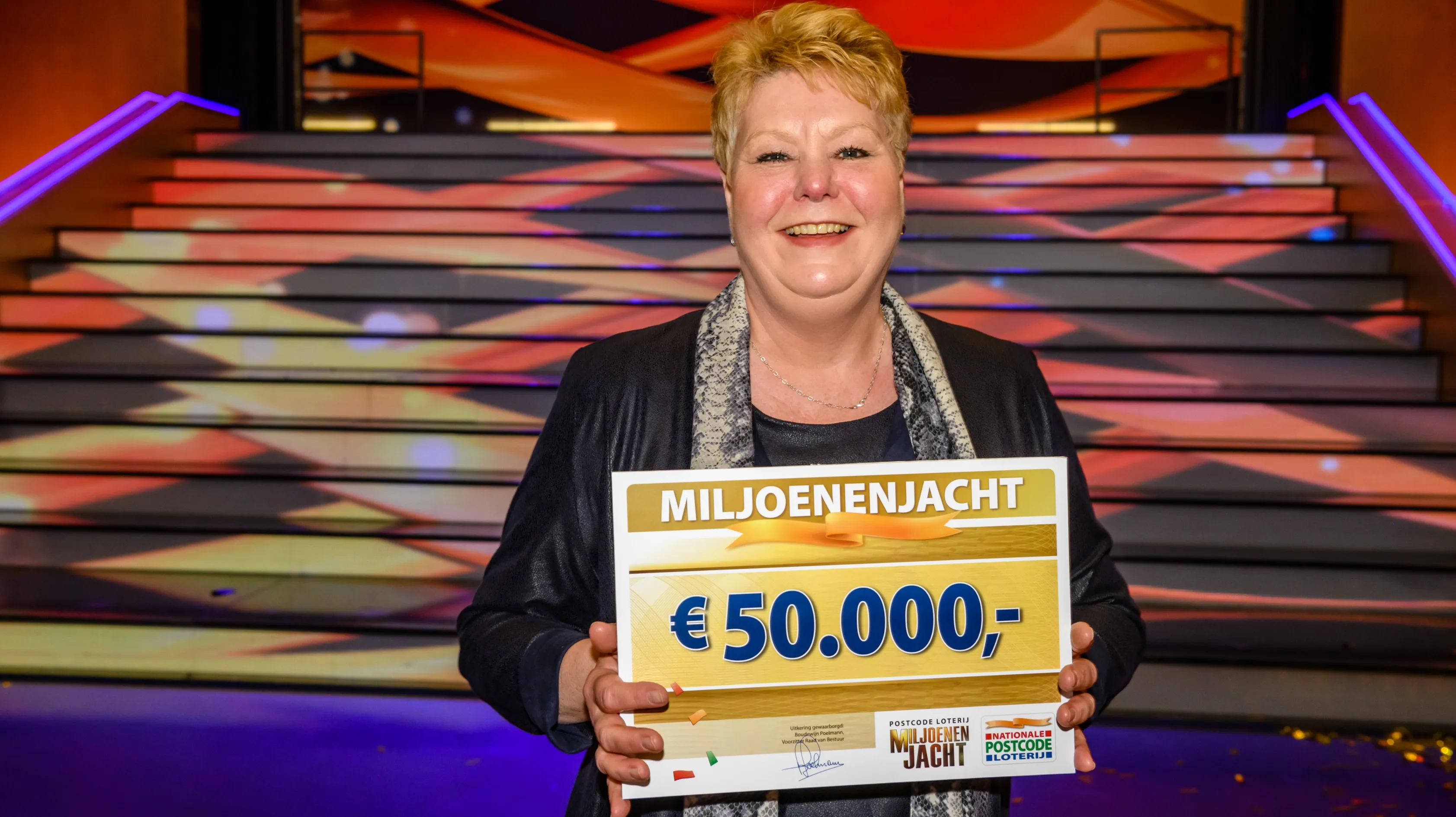 foto 1 gonnie uit heerlen wint 50000 euro in postcode loterij miljoenenjacht