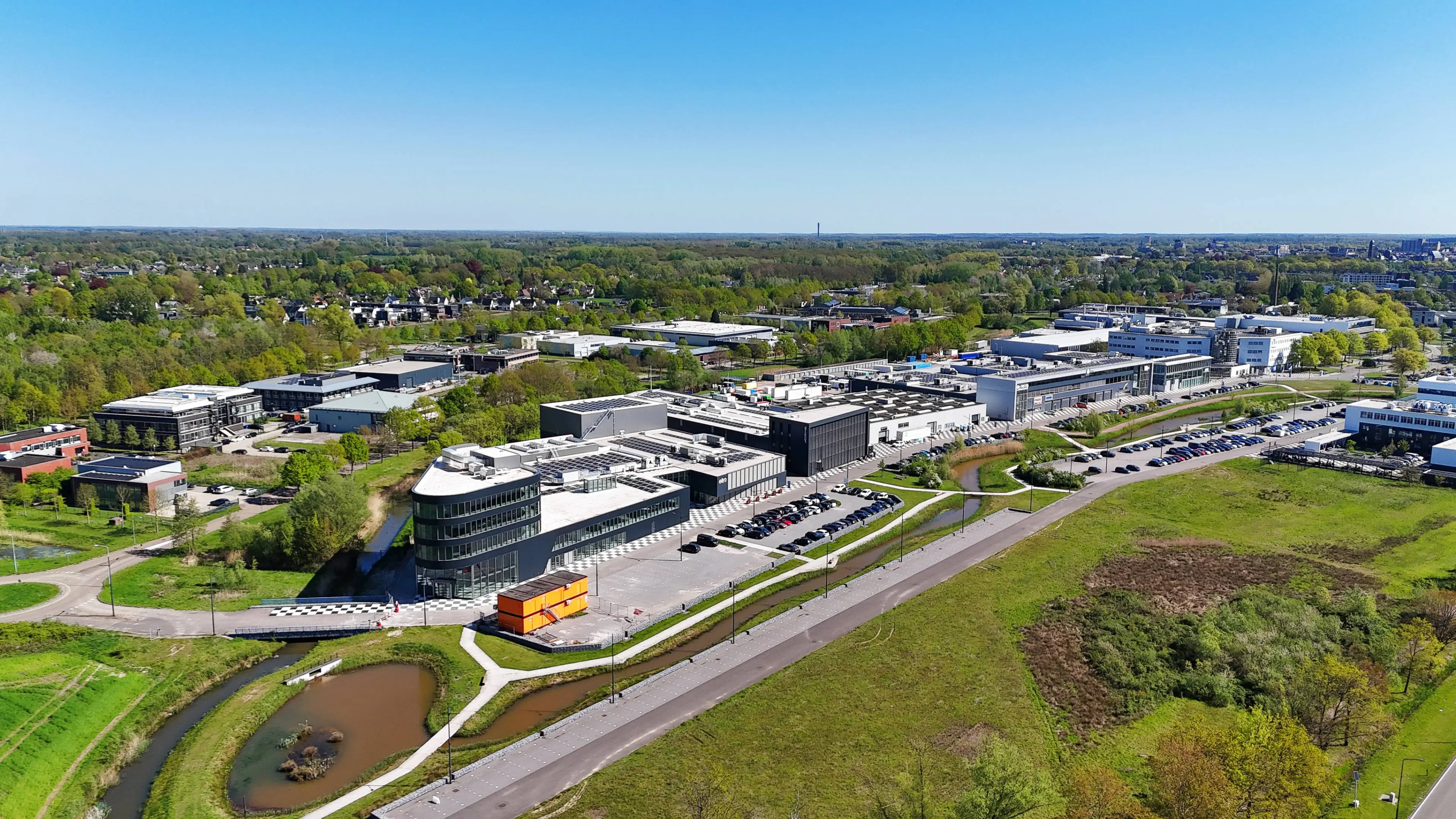 260422 15044 Dronefoto geen naamsvermelding Automotive Campus