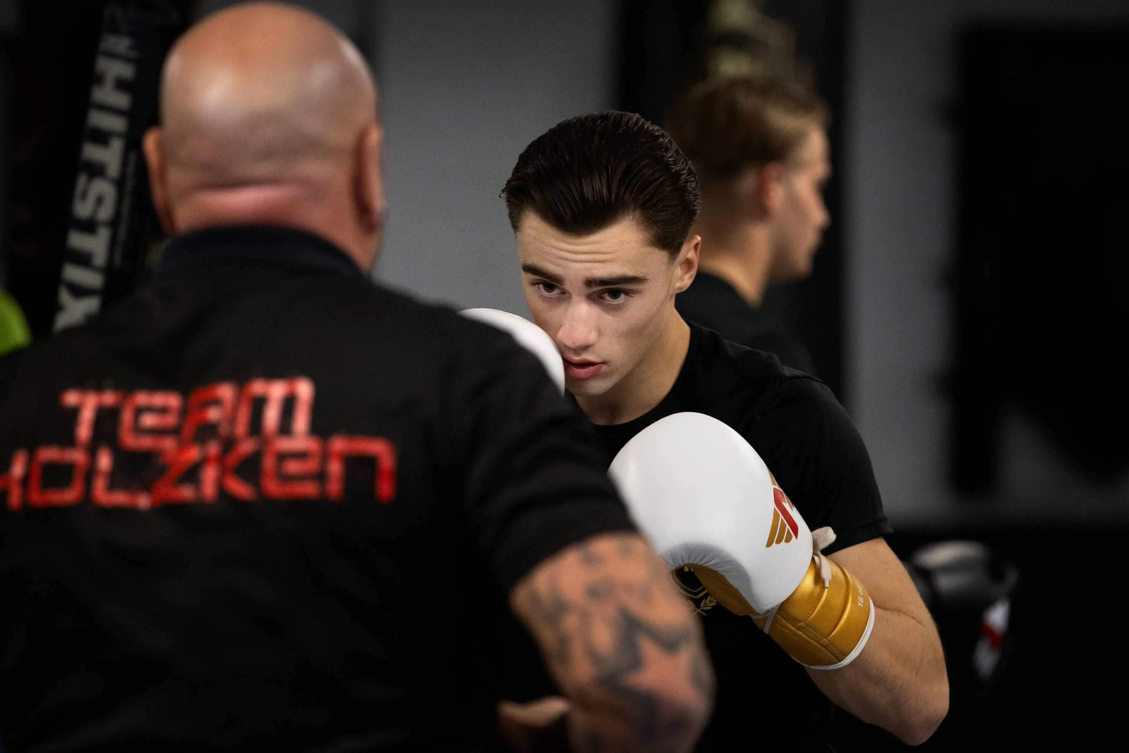 241205 1589 Nieky en Geraldo Holzken