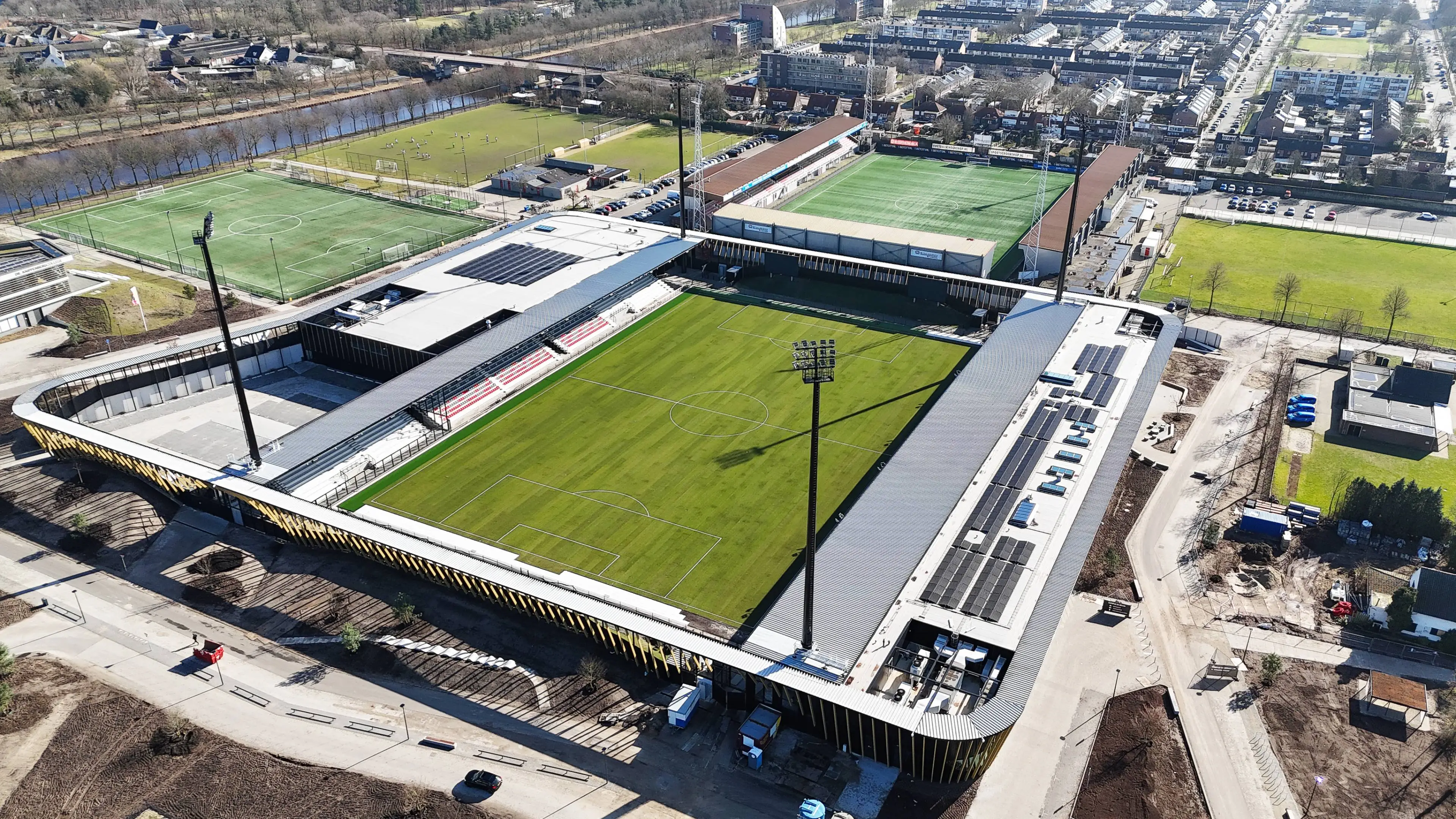 250223 7865 250221 7804 DRONE FOTO GEEN NAAMSVERMELDING Nieuwe Stadion Helmond sport