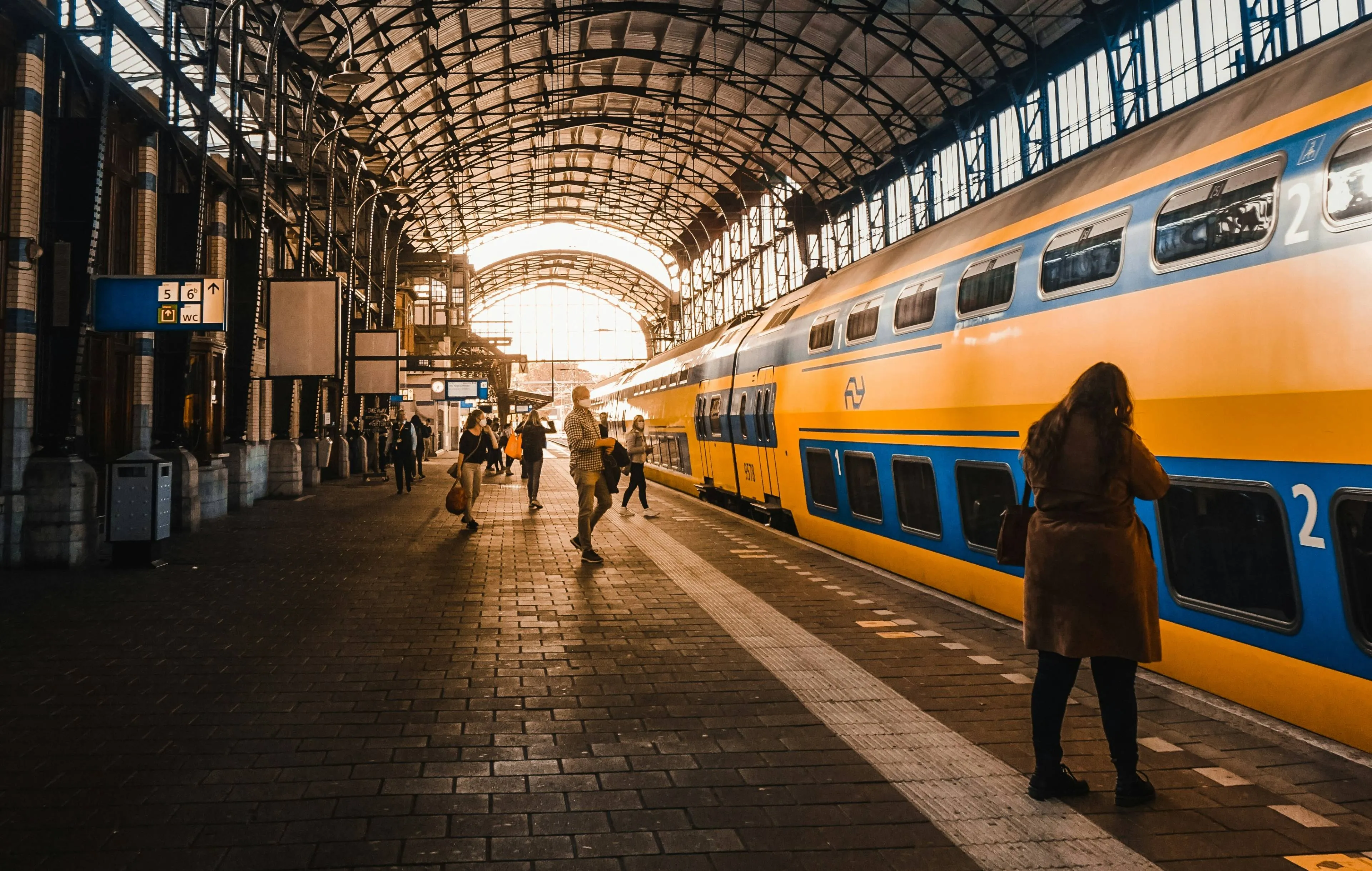finn ijspeert 2uwzdapqtdc unsplash