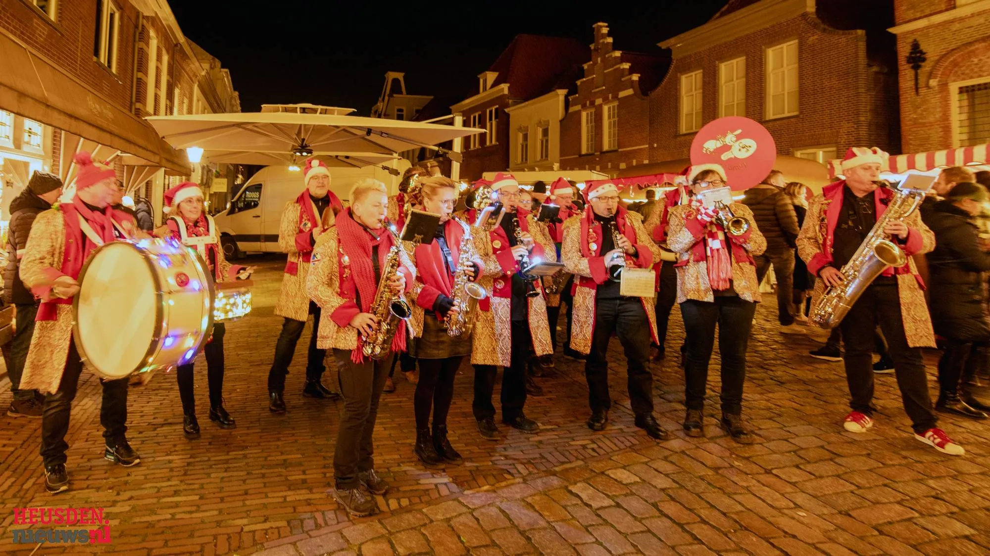 Candlelight Shopping Heusden: het leukste evenement in december heeft nu ook haar eigen kerstlied!