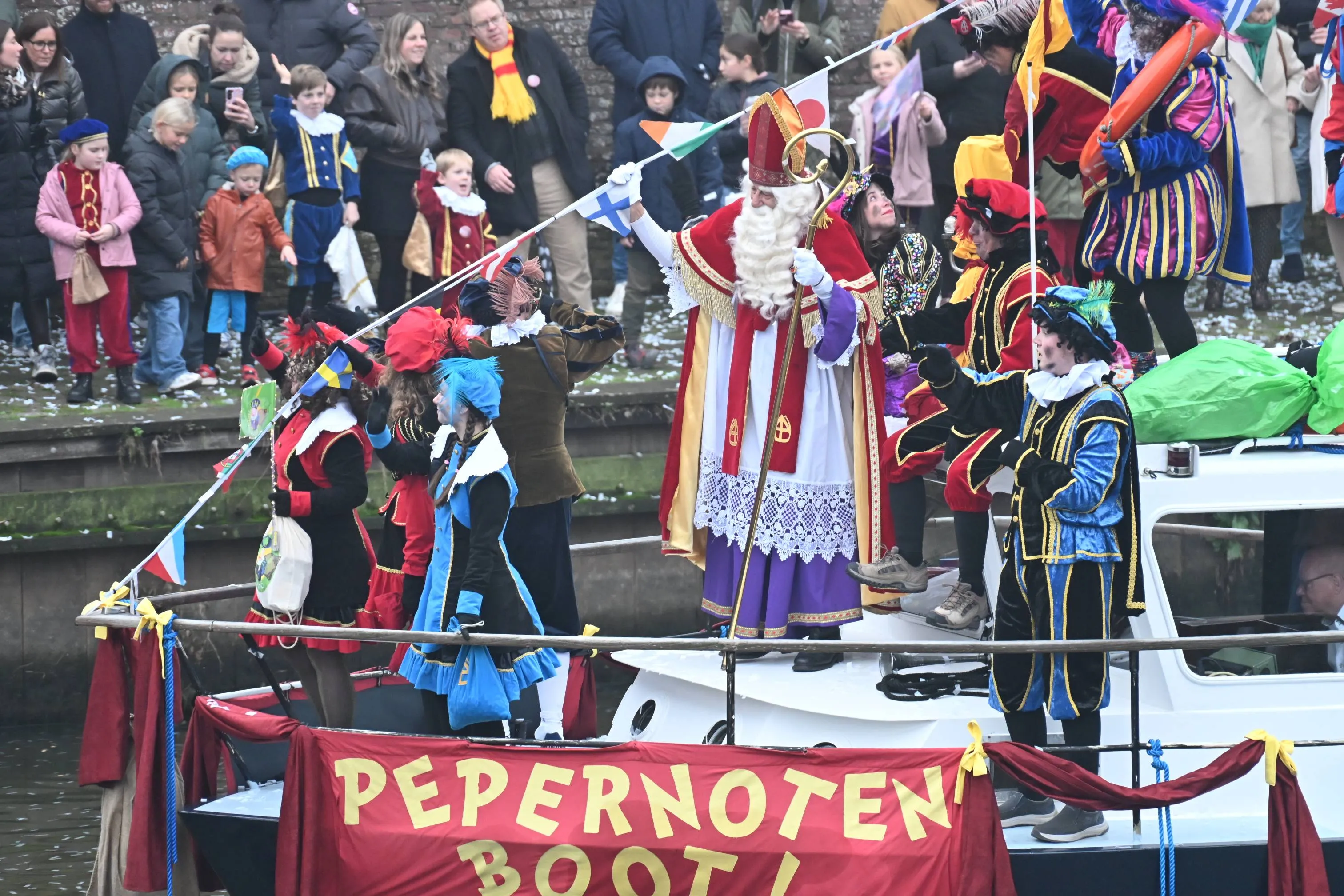 Sinterklaas en zijn Pieten krijgen een warm onthaal in Heusden