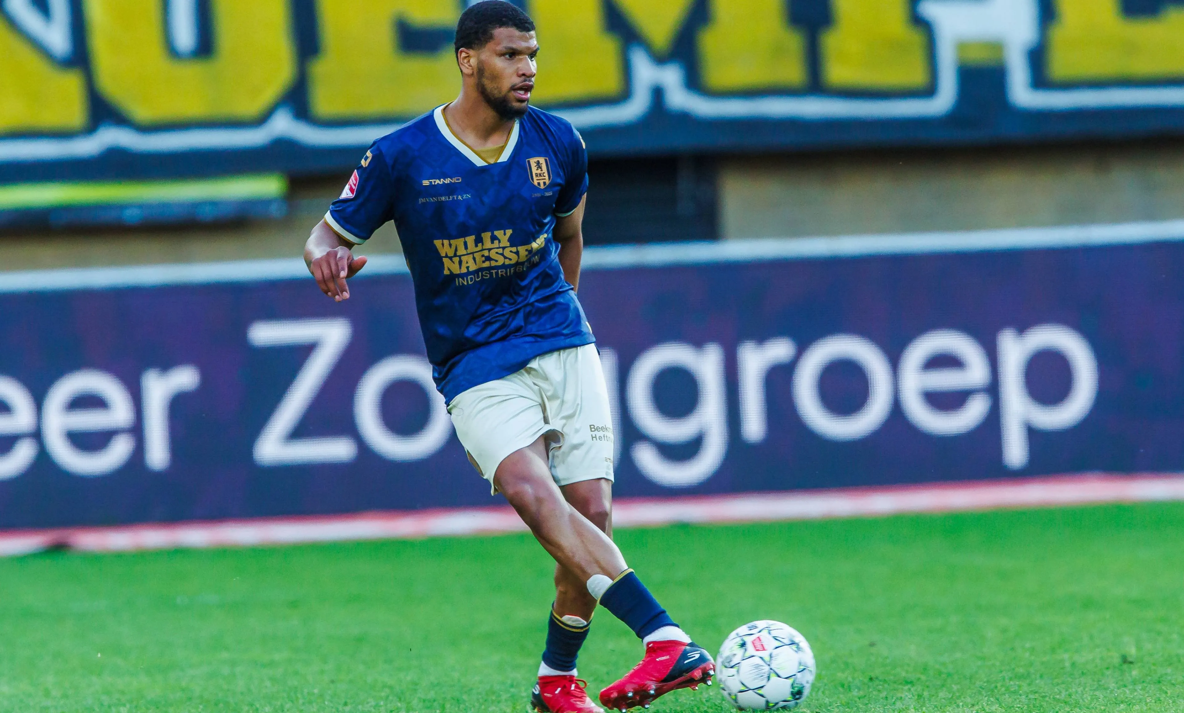 RKC Waalwijk geeft zege in blessuretijd uit handen tegen Roda JC