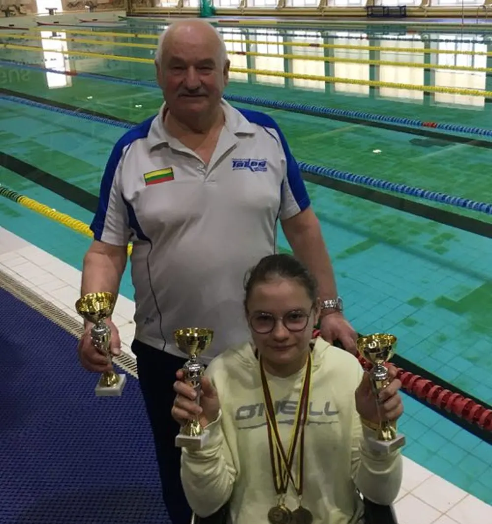 53673340 2095673357195261 6131265226076585984 n