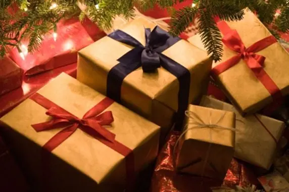 christmas presents1 thumb
