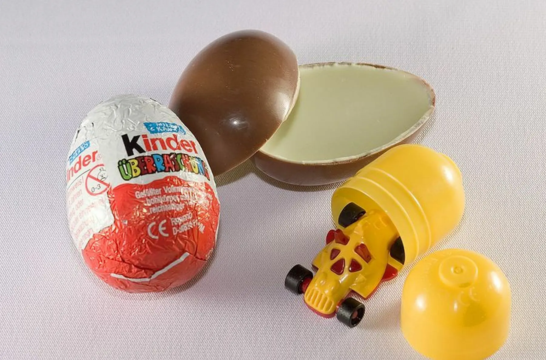 kinder surprise egg