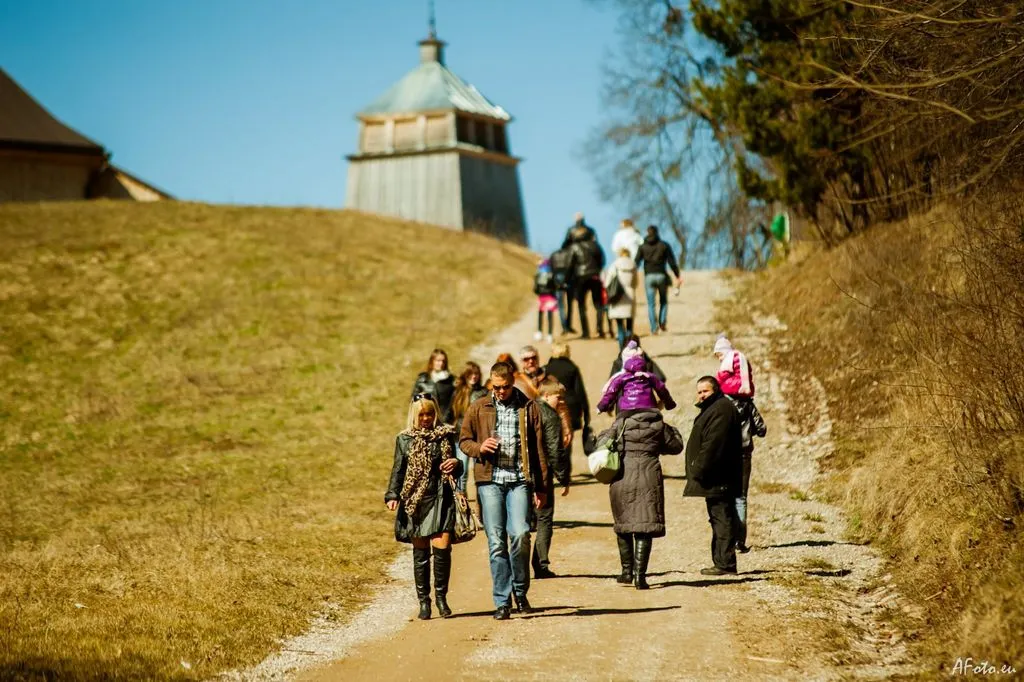 Velykos Rumšiškėse 22