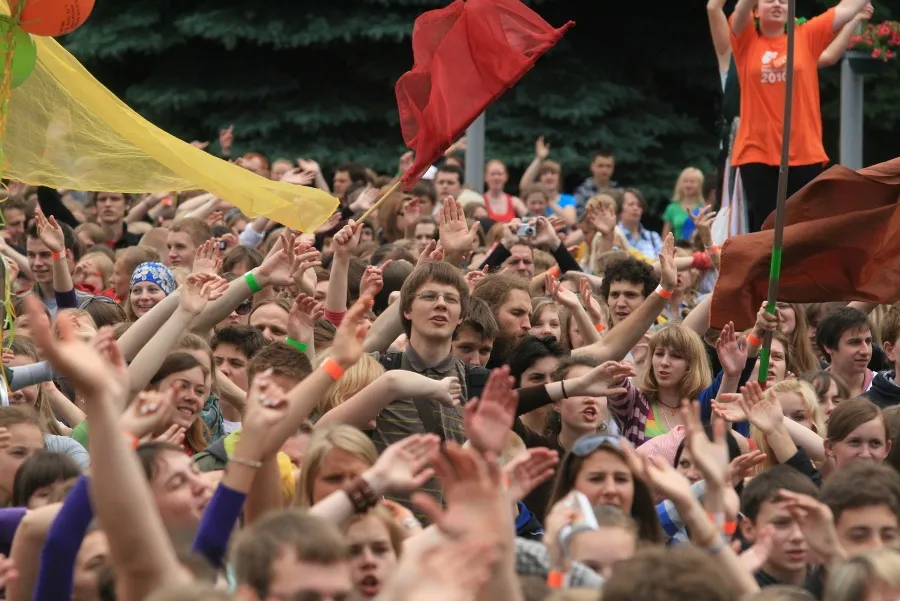 Besilinksminantis jaunimas