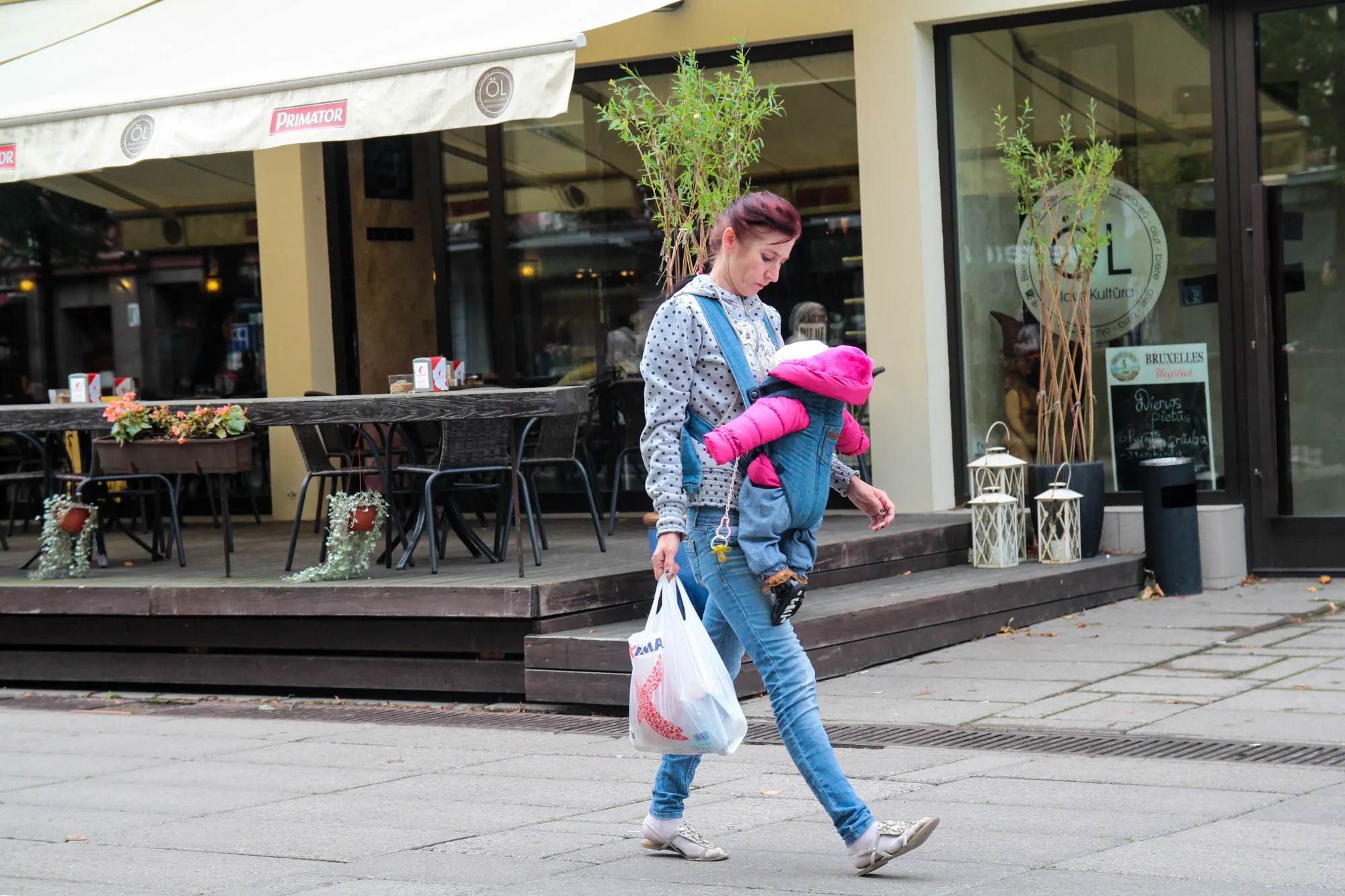 Senamiesčio kavinės ir barai nepritaikyti šeimoms