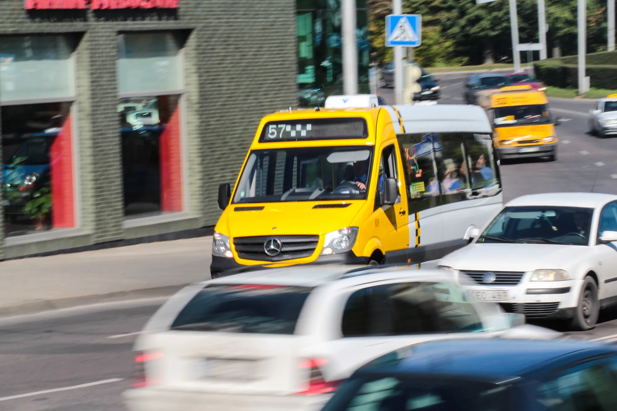 Naujieji maršrutiniai taksi mieste