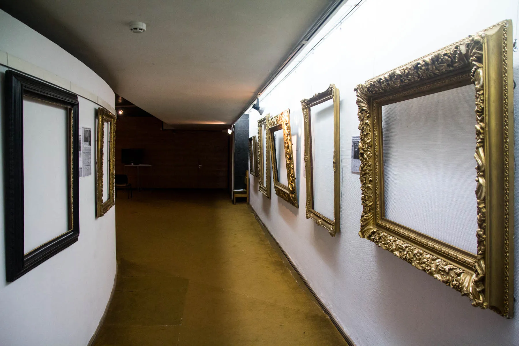 R. Mikutavičiaus paveikslų kolekcija