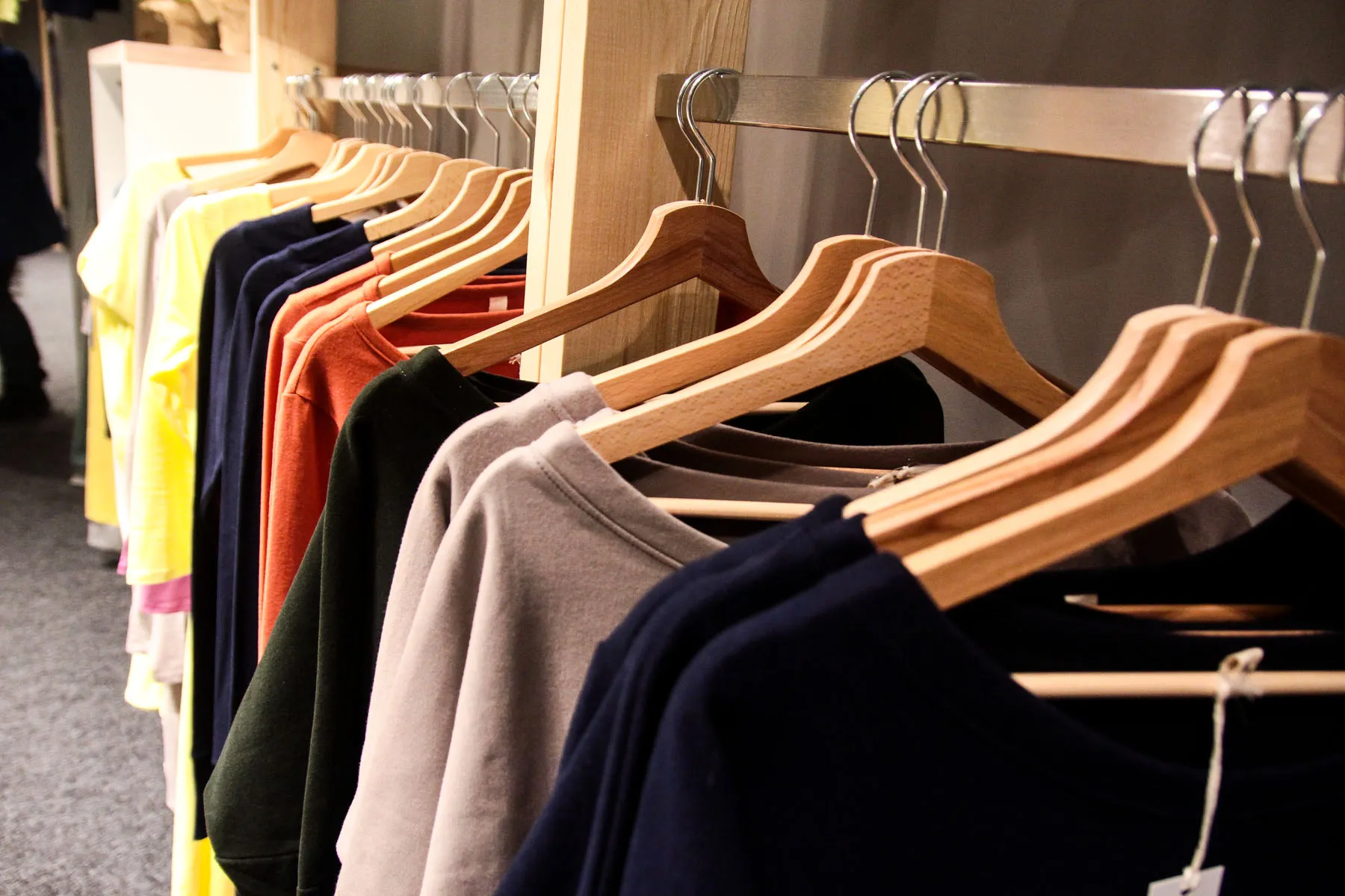 Drabužių parduotuvę „Happeak“ padėjo atidaryti E. Jennings