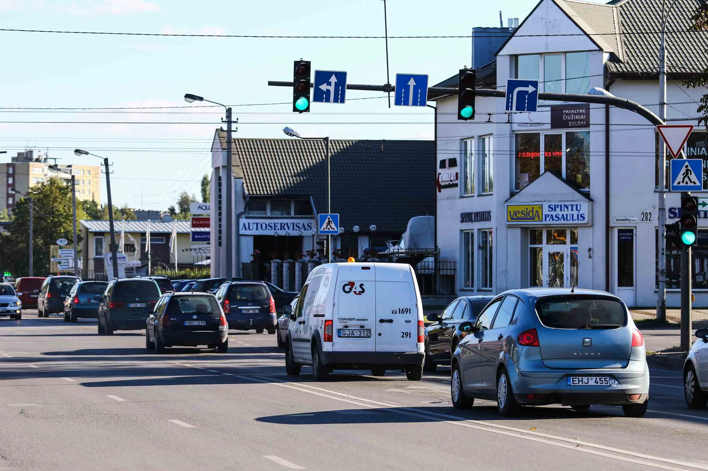 Savanorių pr. ir S. Žukausko gatvių sankryža