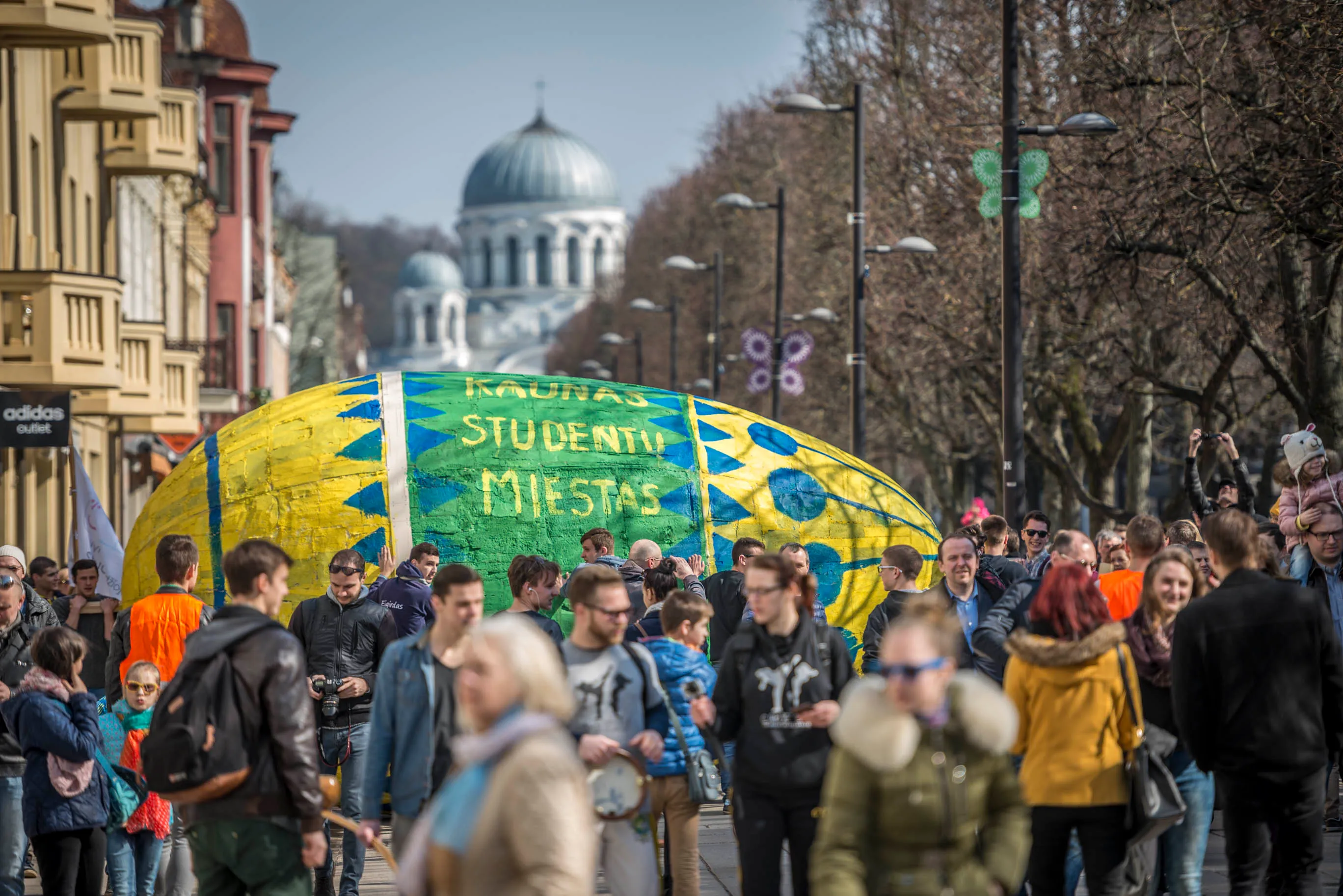 Didžiulio margučio ridenimas Kaune