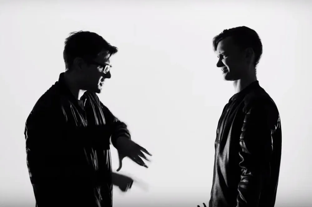 Kadras iš "Enimeni 5"